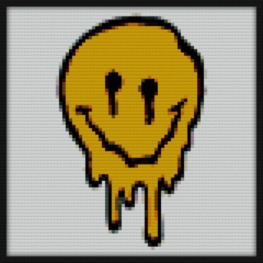 Happy Melted Face Bricks Art | Compatible with LEGO-style bricks | Pixel Brick Art